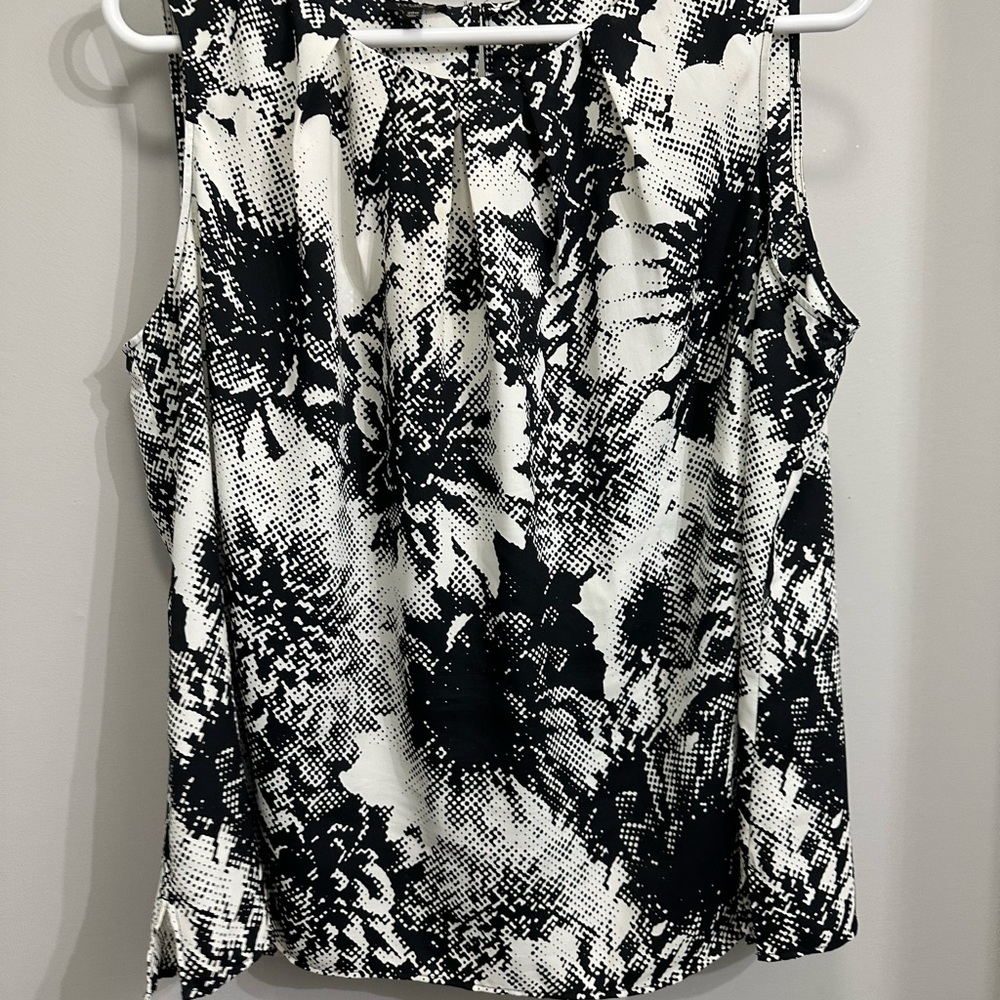 Talbots Black and White Shell - Women’s 20w